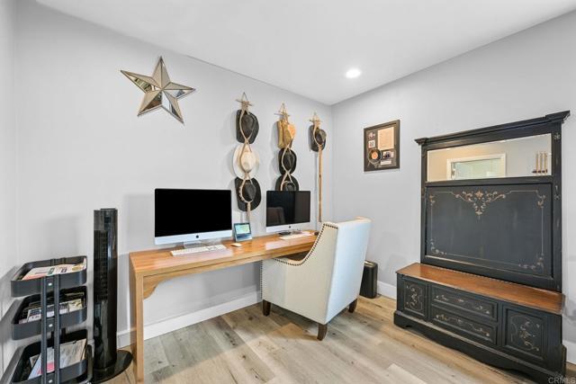 Building Photo - 3516 Las Vegas Dr