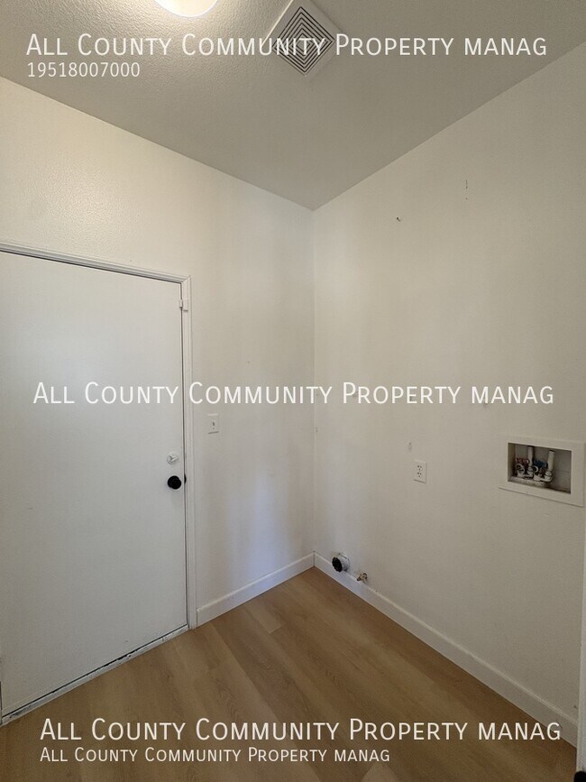 Building Photo - 3931 Palmetto Haven Ct