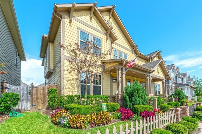 Building Photo - 16930 Makanda Dr