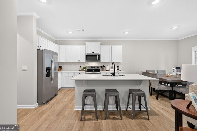 Building Photo - 4136 Kestrel Ct
