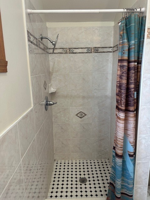 Building Photo - 915 E Oakton St