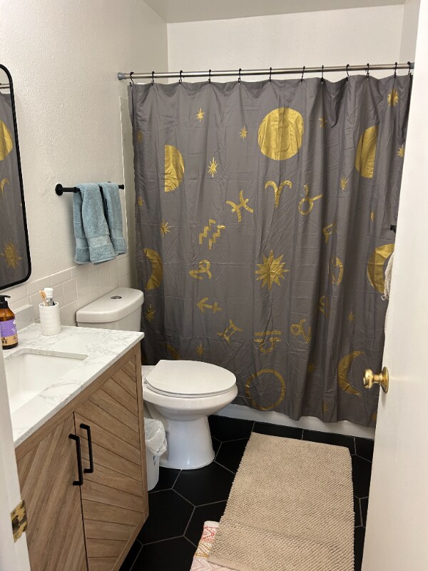 Building Photo - 1024 E Swallow Rd