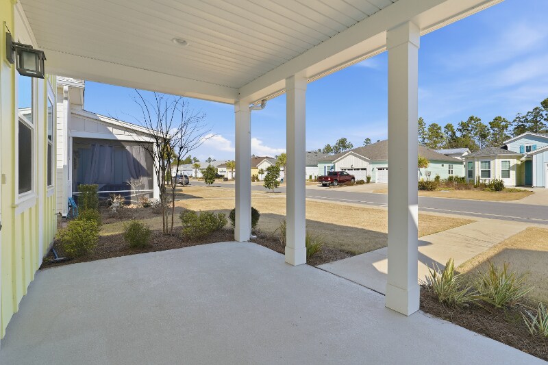 Building Photo - 8632 Tropics Ave