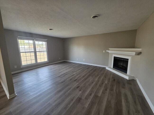 Building Photo - 6536 Grist Mill Rd