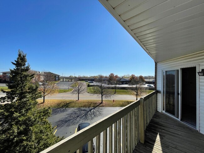 Building Photo - 1375 Cunat Ct