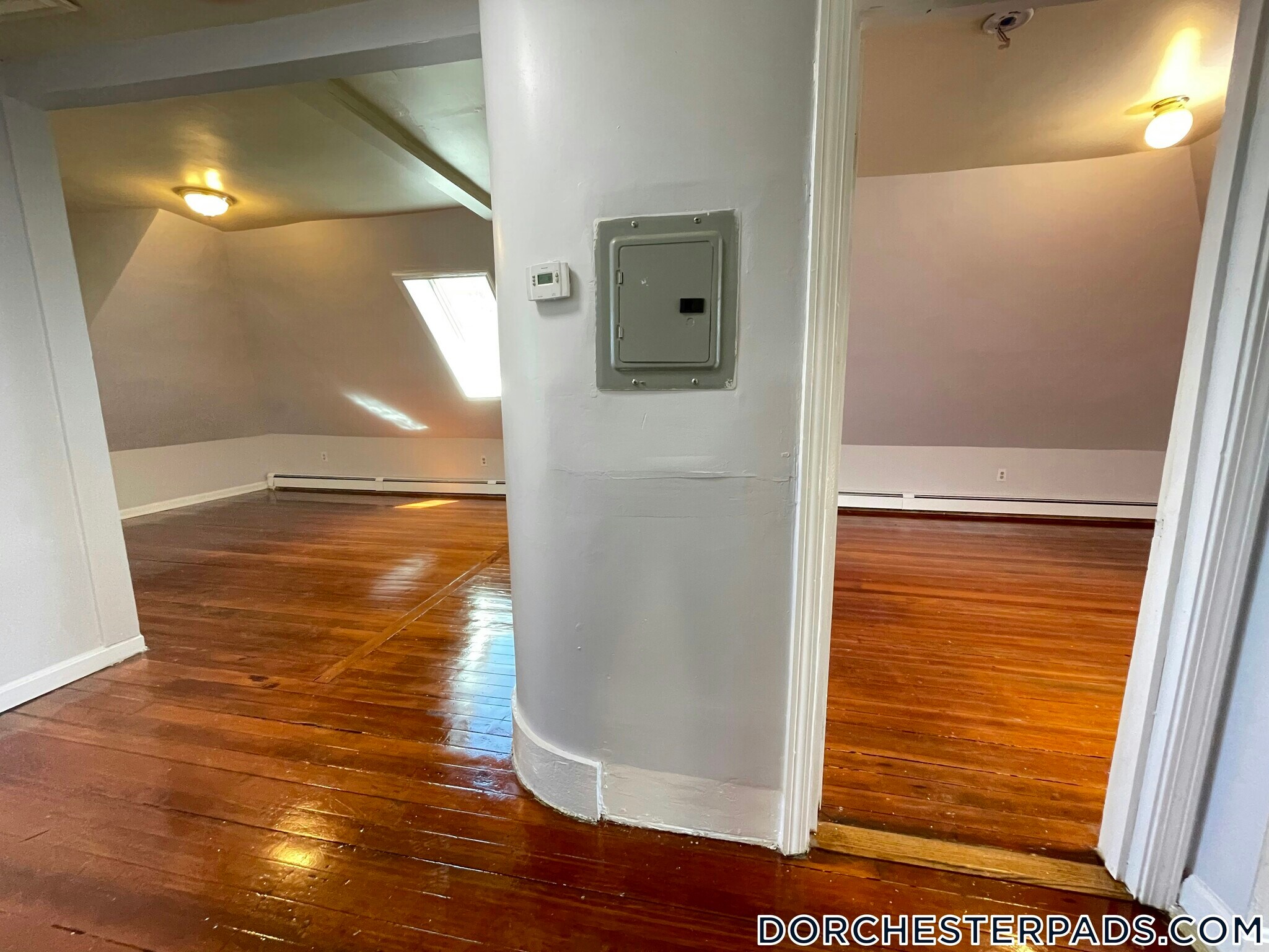 Building Photo - 53 Georgia St