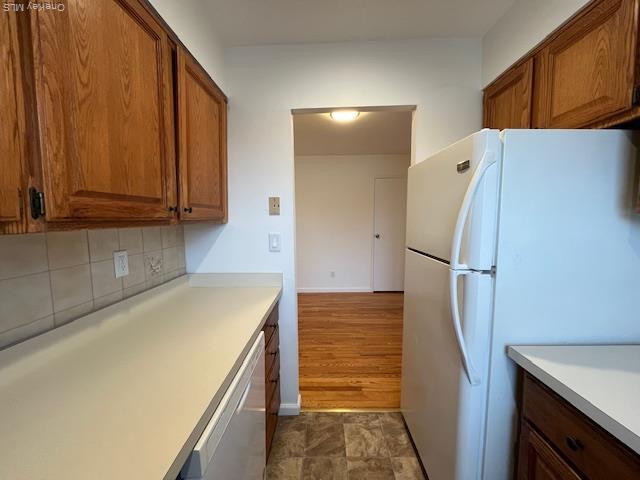 Building Photo - 84 Shore Rd