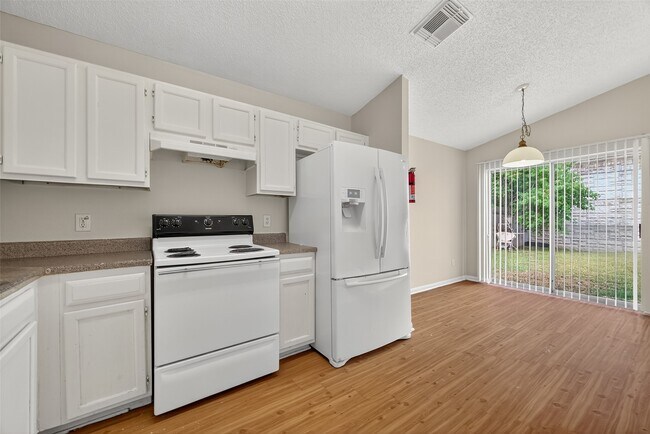 Building Photo - 4630 Croker Ridge Rd