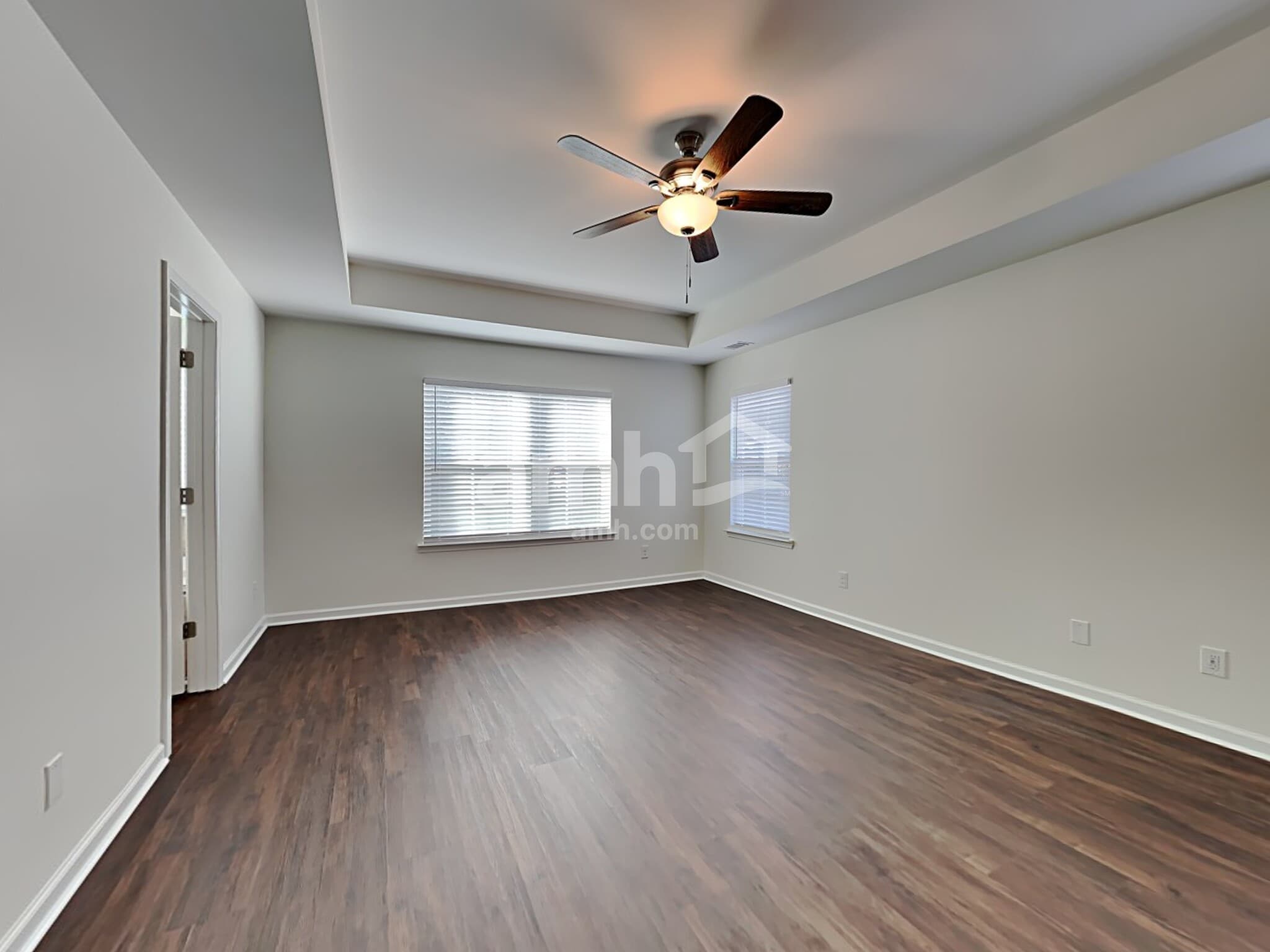 Building Photo - 138 Waverly Way