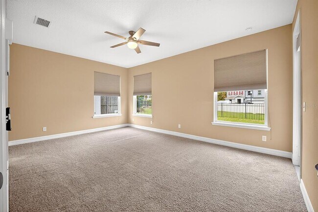 Building Photo - 1374 Lexington Ave