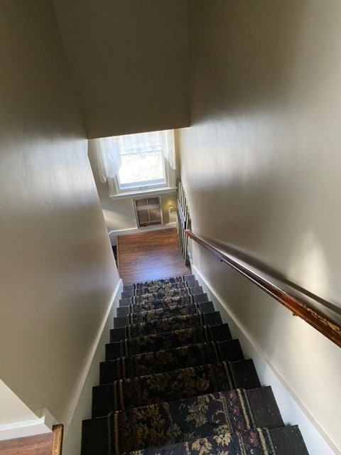 Stairwell to apartment - 3 Roosevelt Ave