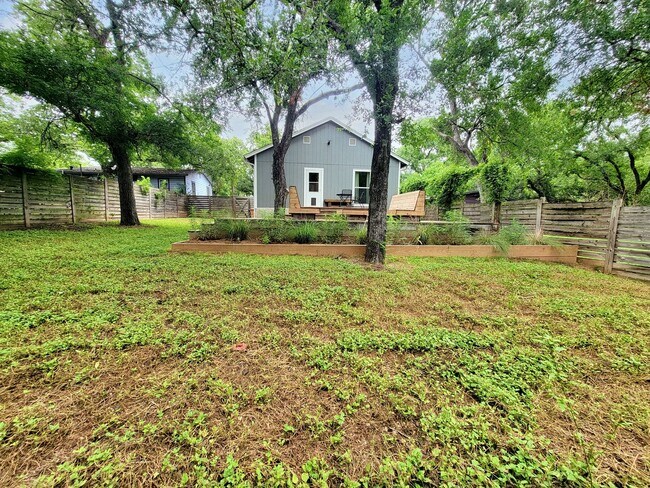 Building Photo - 5501 Downs Dr