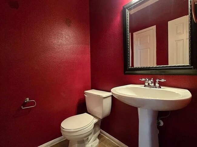 Building Photo - 615 Pumpkin Dr