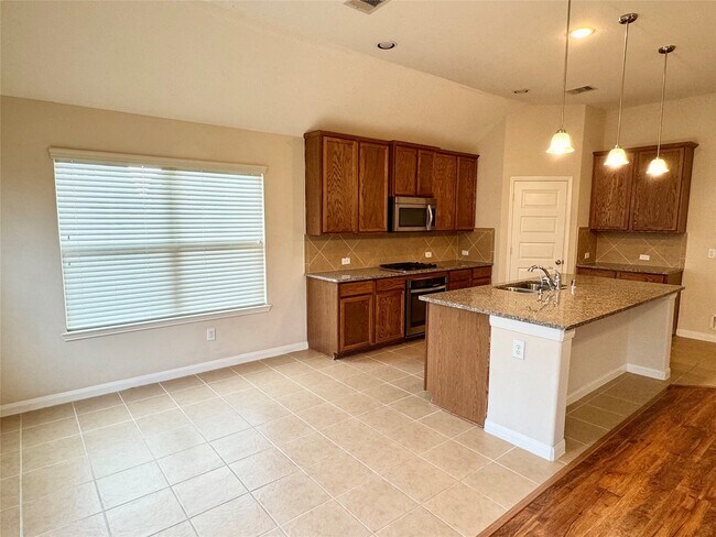 Building Photo - 26934 Churchill Gate Ln