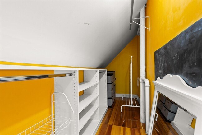 Building Photo - 101 Beach St