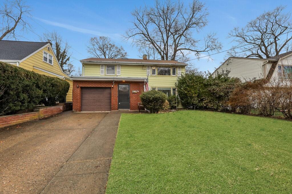 Building Photo - 95 Grove St