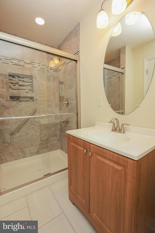 Building Photo - 7954 Blue Stream Dr