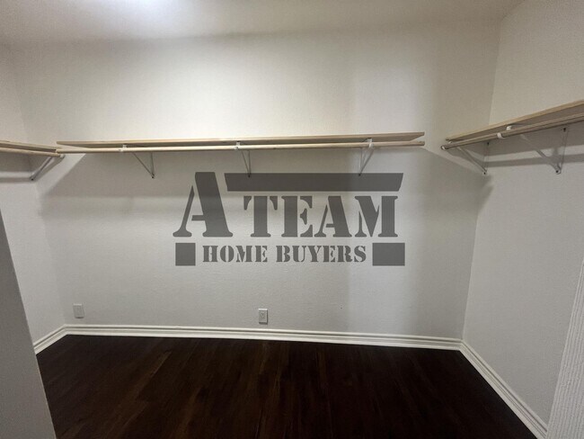 Building Photo - Fully Remodeled 3 Bedroom 2 Bathroom
