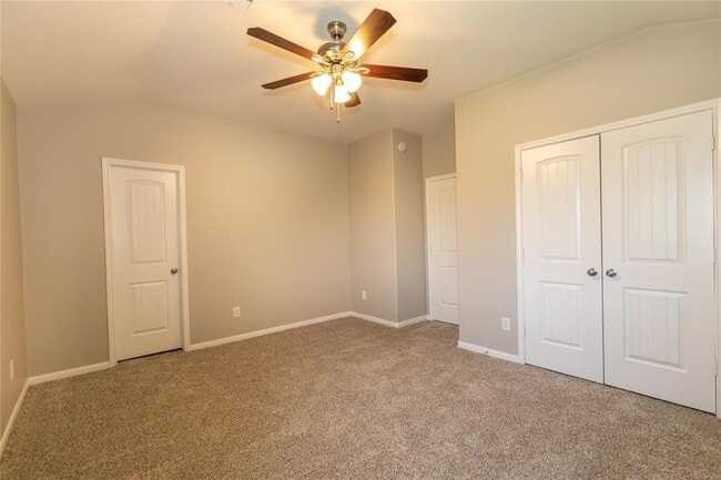 Building Photo - 8315 Sycamore Ln