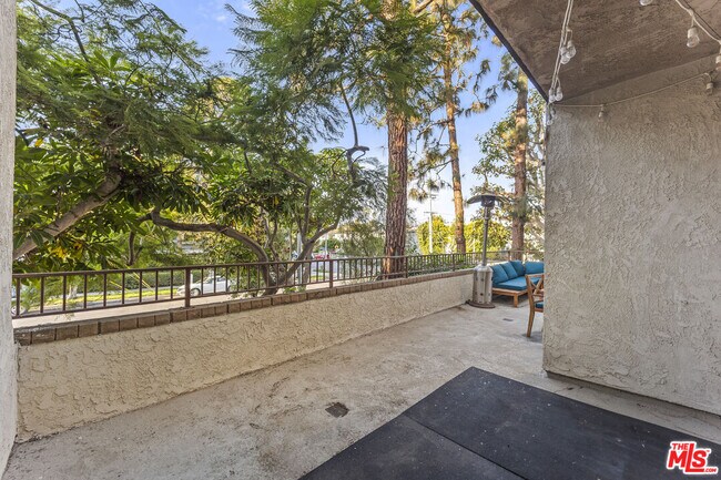 Building Photo - 8110 Manitoba St