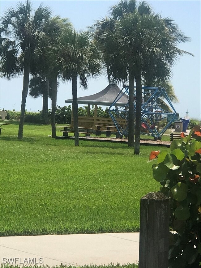 Building Photo - 216 Banyan Blvd