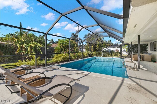 Primary Photo - 3906 SE 20th Pl