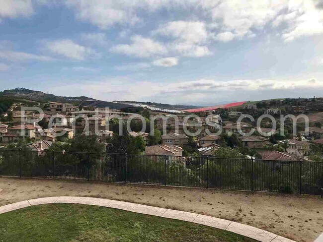 Building Photo - 5539 Alexandrine Ct