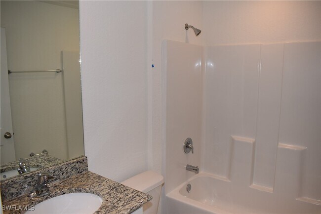 Building Photo - 4360 Longwell Ln
