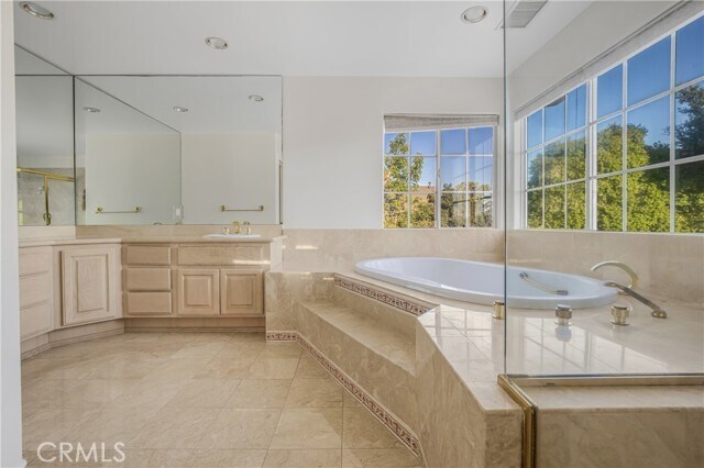 Building Photo - 1030 Calle Rey