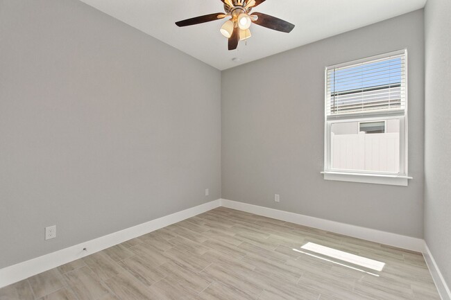 Building Photo - Deposit-Free! Modern, energy efficient hom...