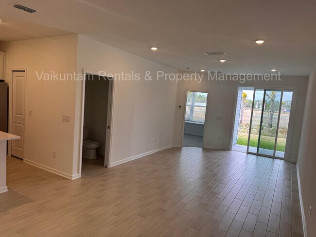 Building Photo - 91 Silver Myrtle Ct