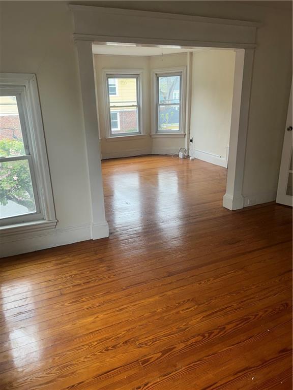 Building Photo - 179 Ivy St