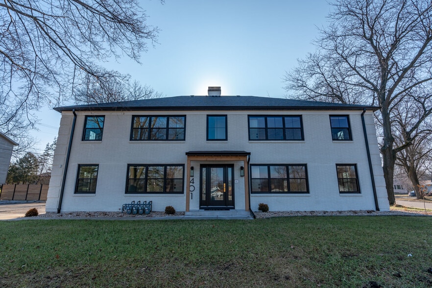 Primary Photo - 401 Presidential Ln