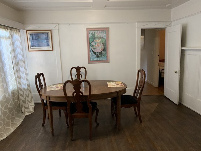 Building Photo - 6222 Banner Ave