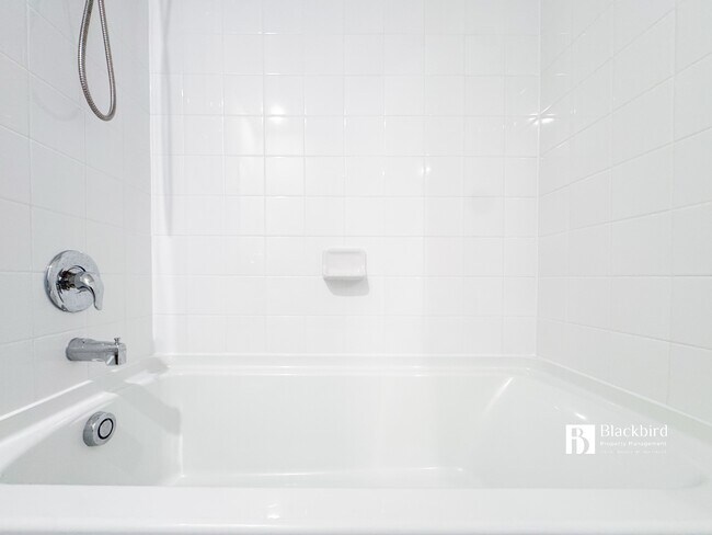 Building Photo - 561 Fawn Mdw Ln