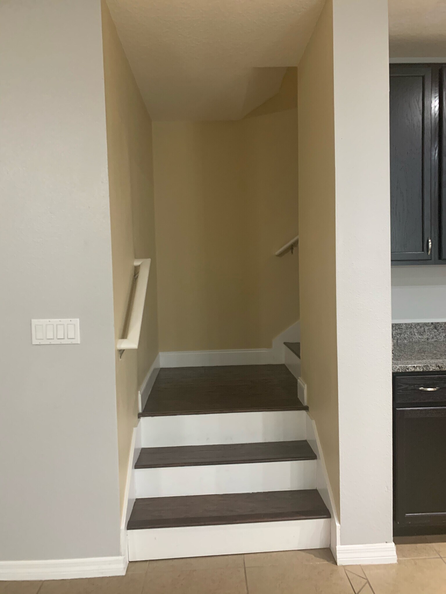 Building Photo - 2744 Stanwood Dr