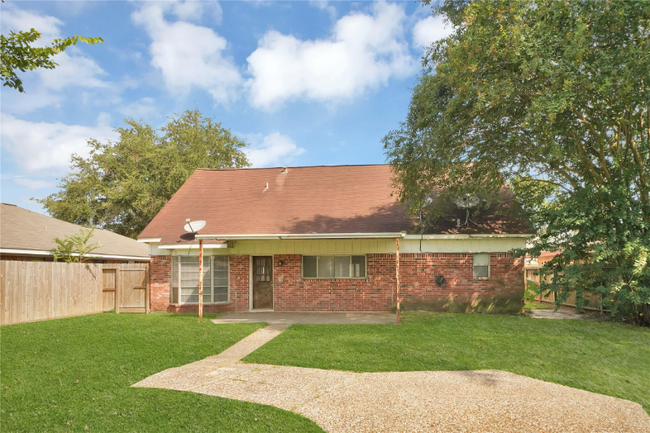 Building Photo - 737 E Brown Ln