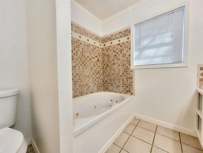 Building Photo - Beautiful 3 BR / 2 BA Home in Round Rock!