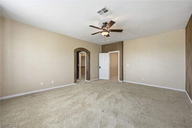 Building Photo - 11797 Golden Moments Ave