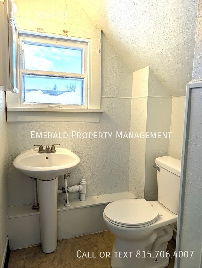 Building Photo - 1313 20th St