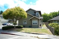 Building Photo - 2712 Meadow Creek Way
