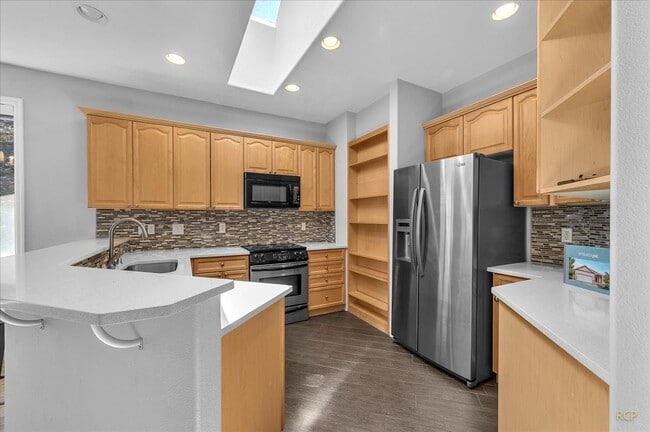 Building Photo - 15097 Spy Glass Ln