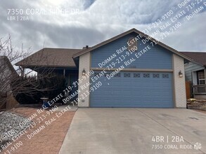 Building Photo - Updated 4bed/2bath home with Central AC & ...