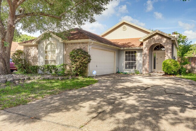 Building Photo - 3812 Tallcott Dr