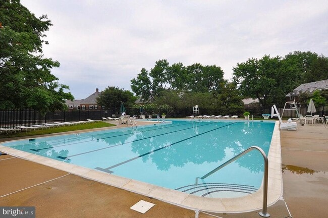 Building Photo - 3529 S Utah St