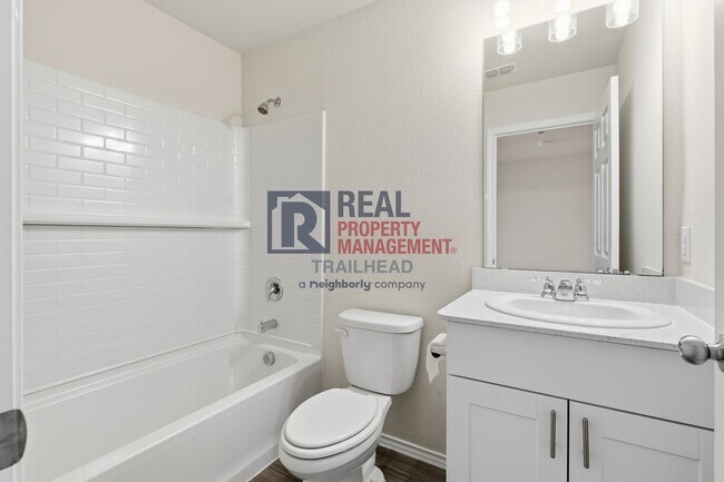Building Photo - 10104 Whitedown Dr