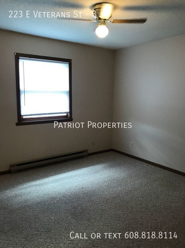 Building Photo - 2 bedroom/ 1 bath apartment in Tomah, WI