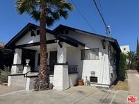 Building Photo - 1536 N Mariposa Ave