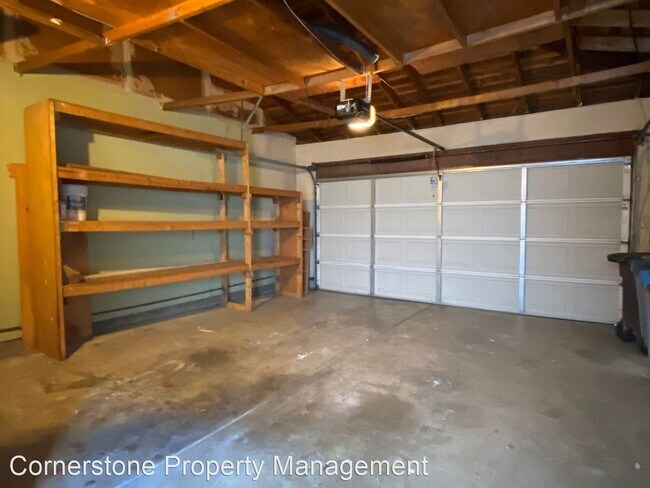 Building Photo - 3 br, 2 bath House - 431 Lotus Lane