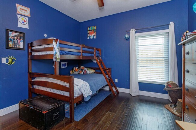 Building Photo - Beautifully Updated 4-Bedroom Pool Home in Winding Hollow